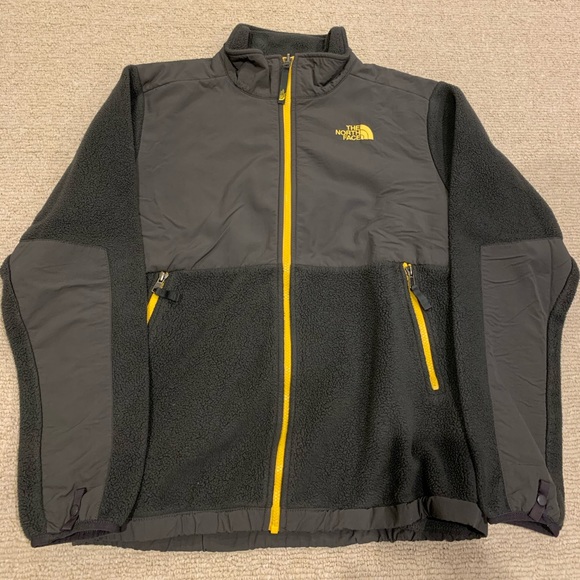 Boys Size XL Brown North Face Denali Fleece Jacket